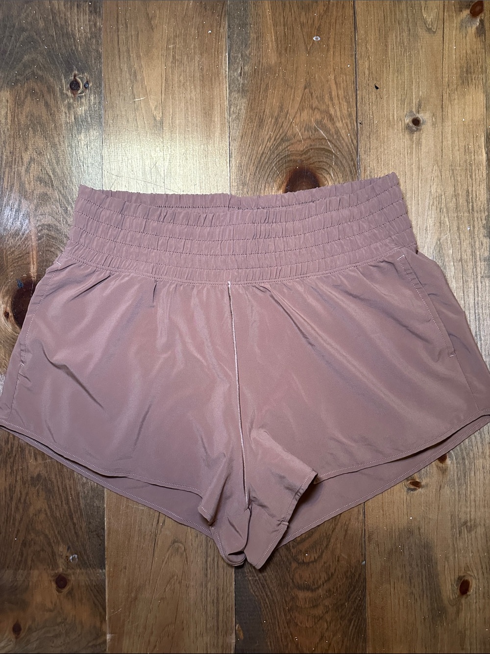 Offline By Aerie Hot Stuff 2” High Rise Shorts